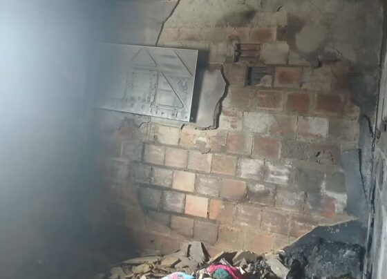 INCÊNDIO ATINGE RESIDÊNCIA E LOJA DE MÓVEIS NA RUA SÃO FRANCISCO DE ASSIS, NO BAIRRO SANTOS DUMONT, EM ARACAJU – FaxAju