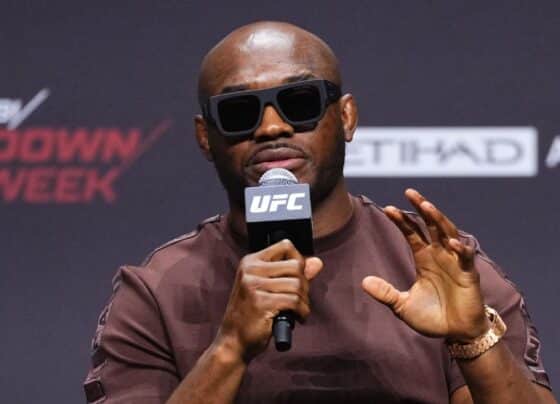 Kamaru Usman aponta favoritismo de Carlos Prates sobre Leon Edwards no UFC 322: ‘Ultra confiante’