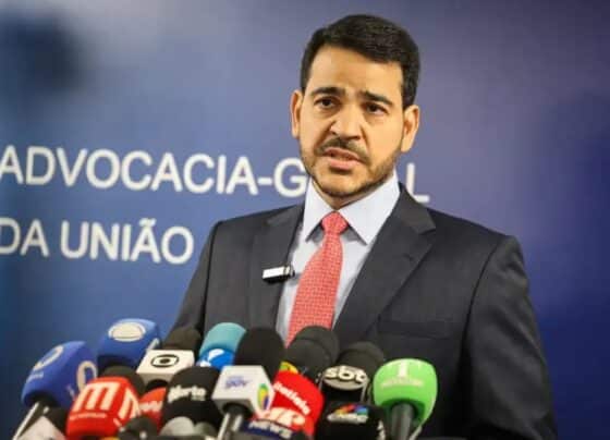 Lula indica Messias para vaga de Barroso no STF – RO Acontece