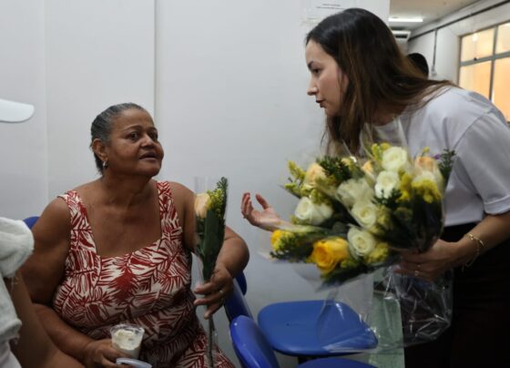 PromuAlese realiza entrega de kits de higiene pessoal a pacientes oncológicas do Huse