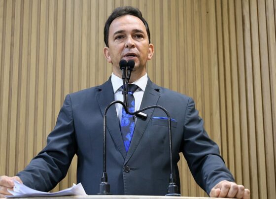 Fábio Meireles (PDT) rebate argumentos da prefeita Emília em responsabilizar oposição e TCE-SE pela retirada dos ônibus elétricos