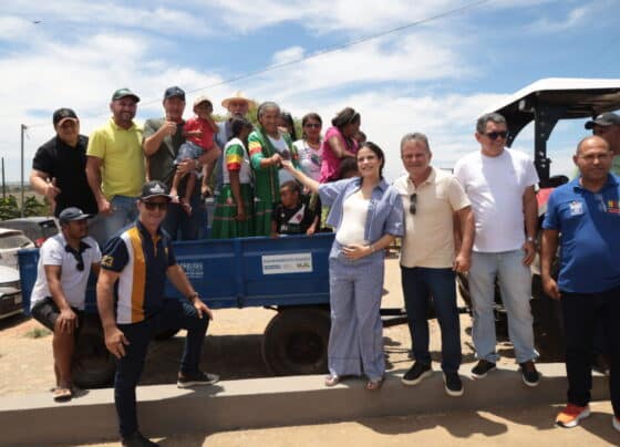 Yandra Moura entrega tratores com implementos agrícolas a comunidades quilombolas em Simão Dias – RO Acontece