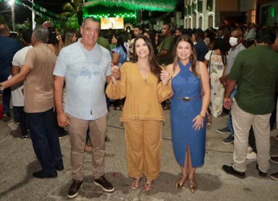 Yandra Moura participa do encerramento da novena do padroeiro São Félix de Cantalício em Pacatuba – RO Acontece