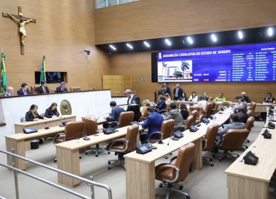 Alese aprova reajuste salarial para servidores efetivos do Poder Legislativo