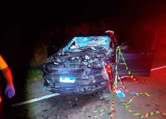Colisão entre carro e caminhão deixa dois mortos e feridos graves na SE-160, em Divina Pastora