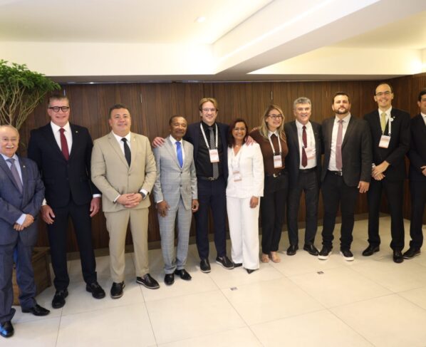 Deputados de Sergipe participam da abertura da 28ª Conferência da Unale e destacam debates sobre clima e inteligência artificial