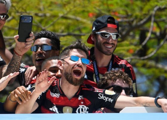 Ex-Palmeiras, Viña puxa provocação durante festa do tetra da Libertadores do Flamengo: ‘Não tem Mundial’