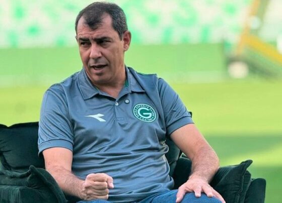 Goiás confirma demissão do técnico Fábio Carille