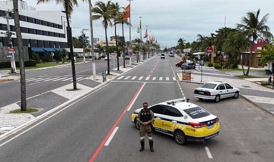Prefeitura monta esquema de bloqueios para o trânsito durante o Réveillon na Orla de Atalaia