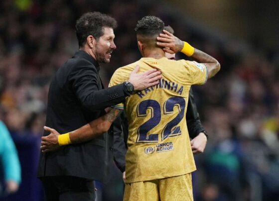 Simeone enche a bola de Raphinha e questiona: ‘Não sei como não ganhou a Bola de Ouro’