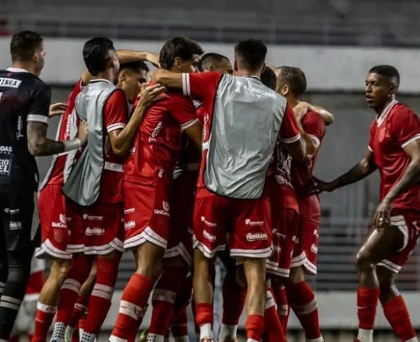 CRB vence o Cruzeiro-AL por 1 a 0 e mantém a liderança do Alagoano