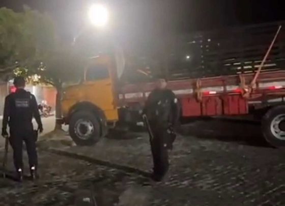 Caminhão com restrição de roubo é localizado em Lagarto