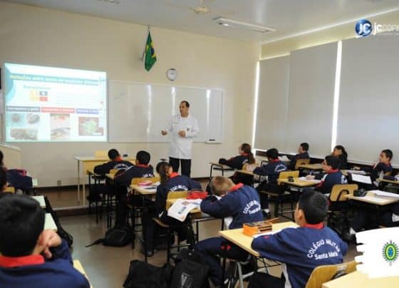 Concurso do Exército abre inscrições para 80 vagas de professor