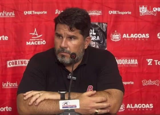 Eduardo Barroca fica satisfeito com desempenho da equipe na estreia do Alagoano