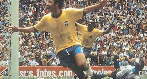 Ex-jogador Tostão completa 79 anos e é homenageado por Juca Kfouri