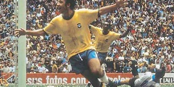 Ex-jogador Tostão completa 79 anos e é homenageado por Juca Kfouri