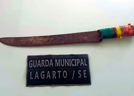 Homem é detido pela GML após agredir companheira com facão em Lagarto