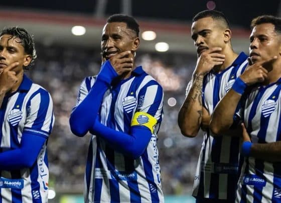 No Rei Pelé, CSA vence Penedense e segue na liderança do Campeonato Alagoano