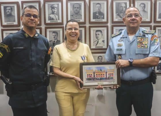 Polícia Militar condecora personalidades militares e civis com as medalhas de Mérito Policial e Alferes Tiradentes – P.M.S.E.