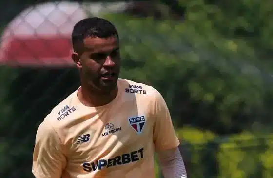São Paulo exige R$ 1,5 milhão para liberar Alisson ao Corinthians