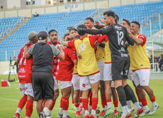 Sergipe vence o Falcon e dorme na liderança do Campeonato Sergipano