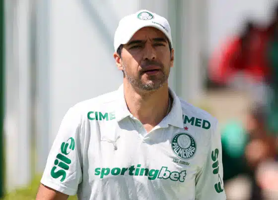 Abel ultrapassa Telê Santana e atinge marca histórica