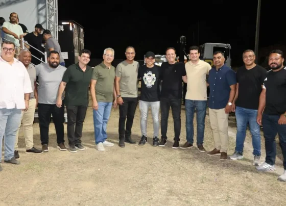 André Moura cai na folia momesca nos blocos de rua e participa de festas tradicionais em Sergipe – RO Acontece