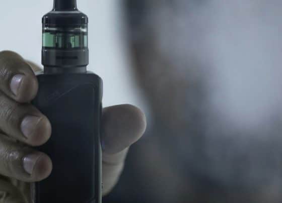 Anvisa e MPF assinam acordo para combater cigarros eletrônicos