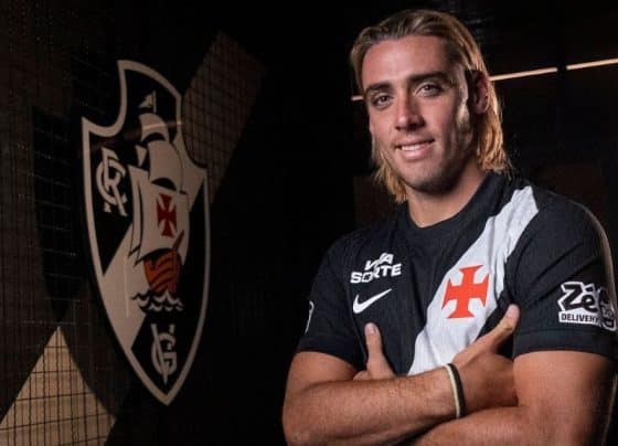 De Algoz a Reforço: Vasco anuncia Claudio Spinelli como novo camisa 77
