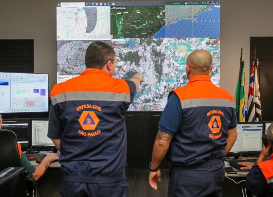 Defesa Civil de SP mobiliza gabinete de crise presencial neste domingo (8) após chuvas intensas em diferentes regiões do estado