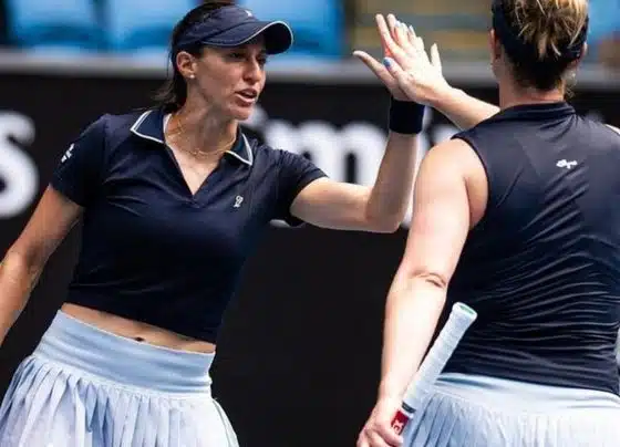 Tênis: parceria de Luisa Stefani vai para as oitavas de final em Dubai