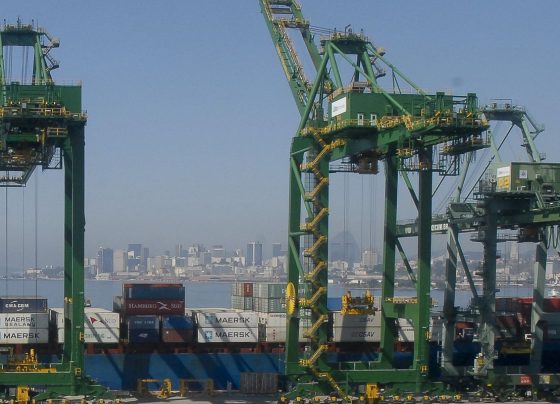 Economia brasileira cresceu 2,2% em 2025, aponta prévia da FGV