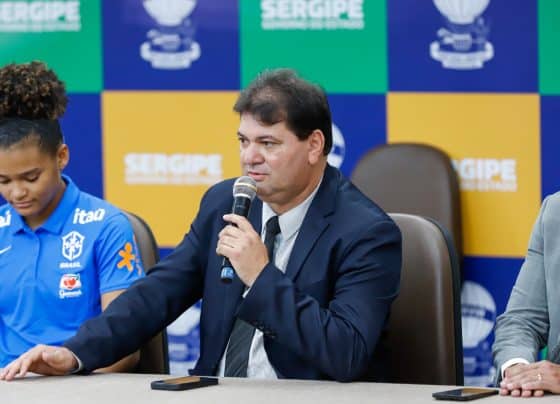 FSF e Seleção Brasileira Feminina Sub-17 visitam governador do Estado