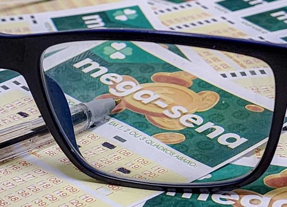 Mega-Sena acumulada sorteia prêmio estimado em R$ 105 milhões