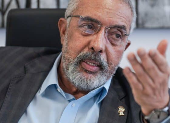 Não há mais razão para manter escala 6×1 e jornada de 44h, diz senador