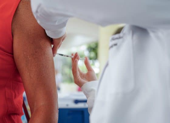 Região de Sorocaba recebe mais de 7,5 mil doses da vacina contra a dengue para profissionais da Atenção Primária
