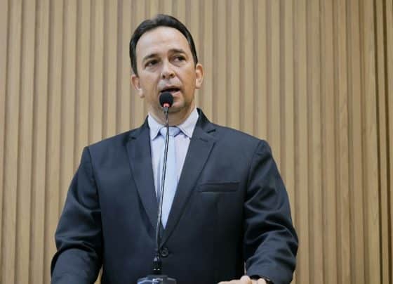 Fábio Meireles (PDT) cobra da prefeita Emília Corrêa conclusão de obra da Avenida Maranhão que tem causado transtornos para moradores e condutores