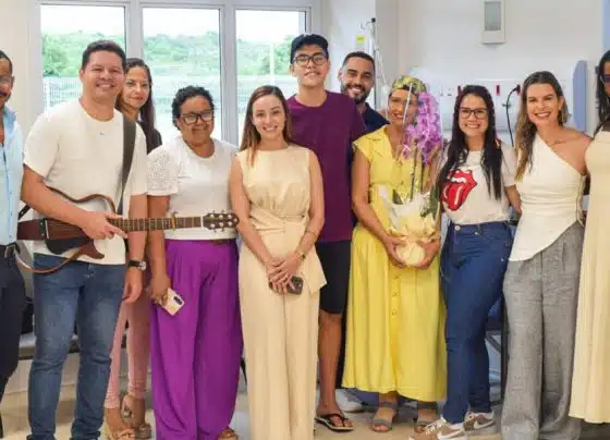 Após diagnóstico de câncer de mama com metástase, paciente vira símbolo de esperança e é homenageada em hospitais de Sergipe