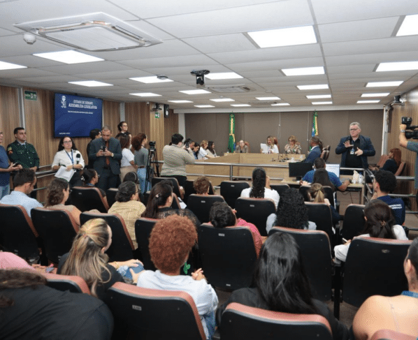 Audiência pública debate políticas de inclusão para pessoas com síndrome de Down