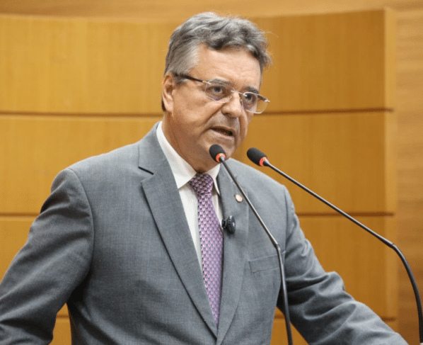 Luciano Pimentel reforça enfrentamento ao feminicídio e exalta políticas de saúde em Simão Dias