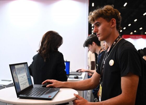 Quase metade da população do estado de SP já utiliza inteligência artificial, mostra Seade