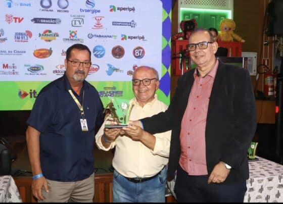 Site Futebol Sergipano recebe Troféu Imprensa pelos 19 anos de serviços ao esporte