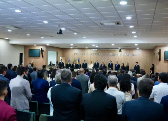 Prefeito Samuel Carvalho prestigia posse do novo presidente do TRE