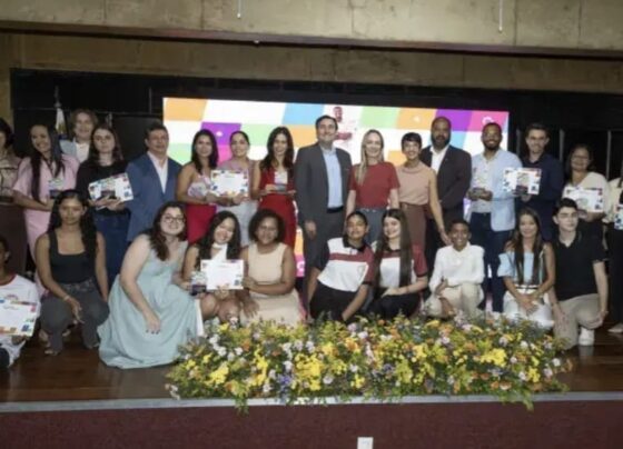 3º Prêmio Educador Transformador reconhece projetos que fortalecem a educação