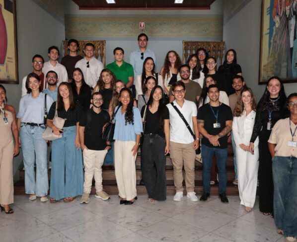 Alunos da Faculdade 8 de Julho participam do Projeto Visita à Casa do Povo