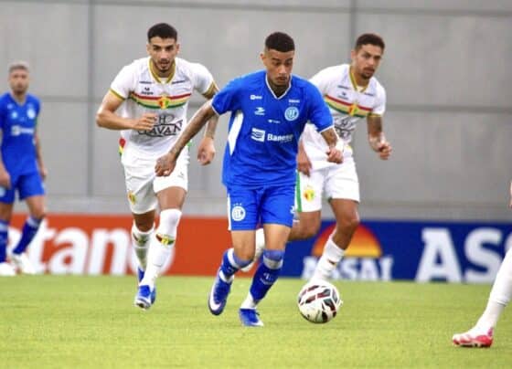 Após boa atuação inicial, Confiança é derrotado pelo Brusque com gol nos acréscimos na Série C