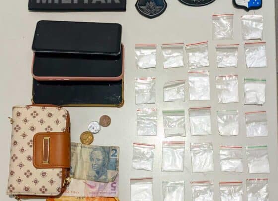 Condutora é levada à delegacia após PM encontrar substância análoga à cocaína dentro de veículo em Lagarto