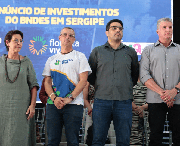 Deputados da Alese acompanham apresentação de programas e investimentos no estado