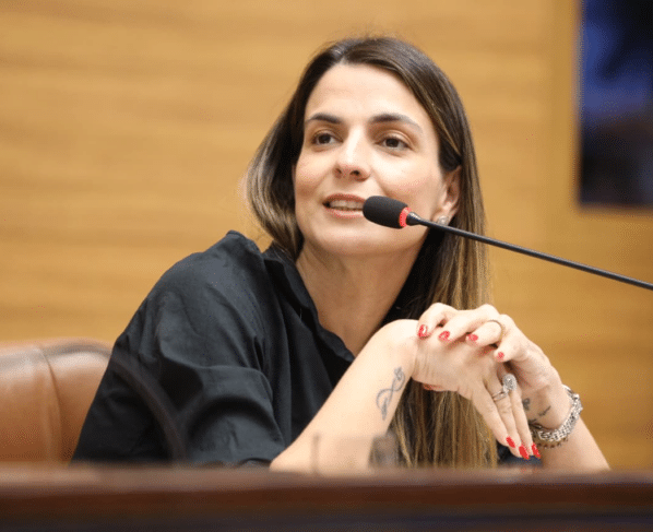 Dra. Lidiane Lucena informa reabastecimento de medicamento e propõe votação de projetos voltados a crianças neurodivergentes