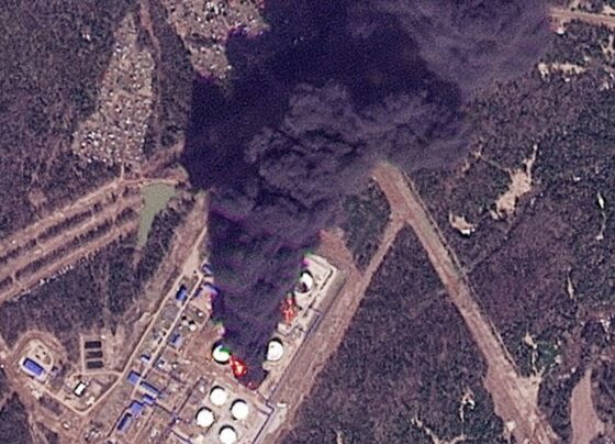 Drones ucranianos atingem instalações petrolíferas russas